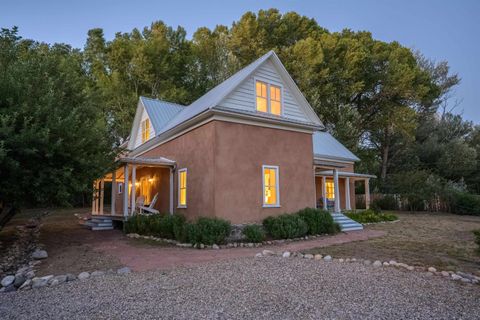 Photo of 45 Old State Highway 3, Arroyo Hondo, NM 87513 (MLS # 113705)