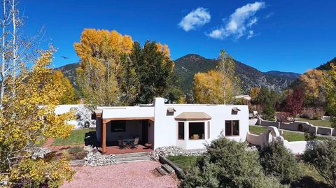 Photo of 8 Juan Martinez Rd, El Salto, NM 87514 (MLS # 114399)