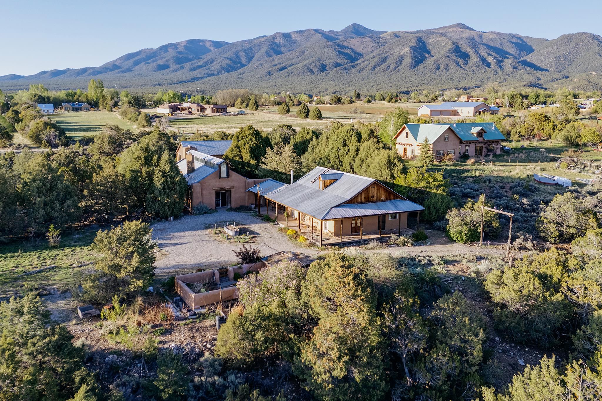 26 La Canada Rd, Arroyo Seco, New Mexico image 3
