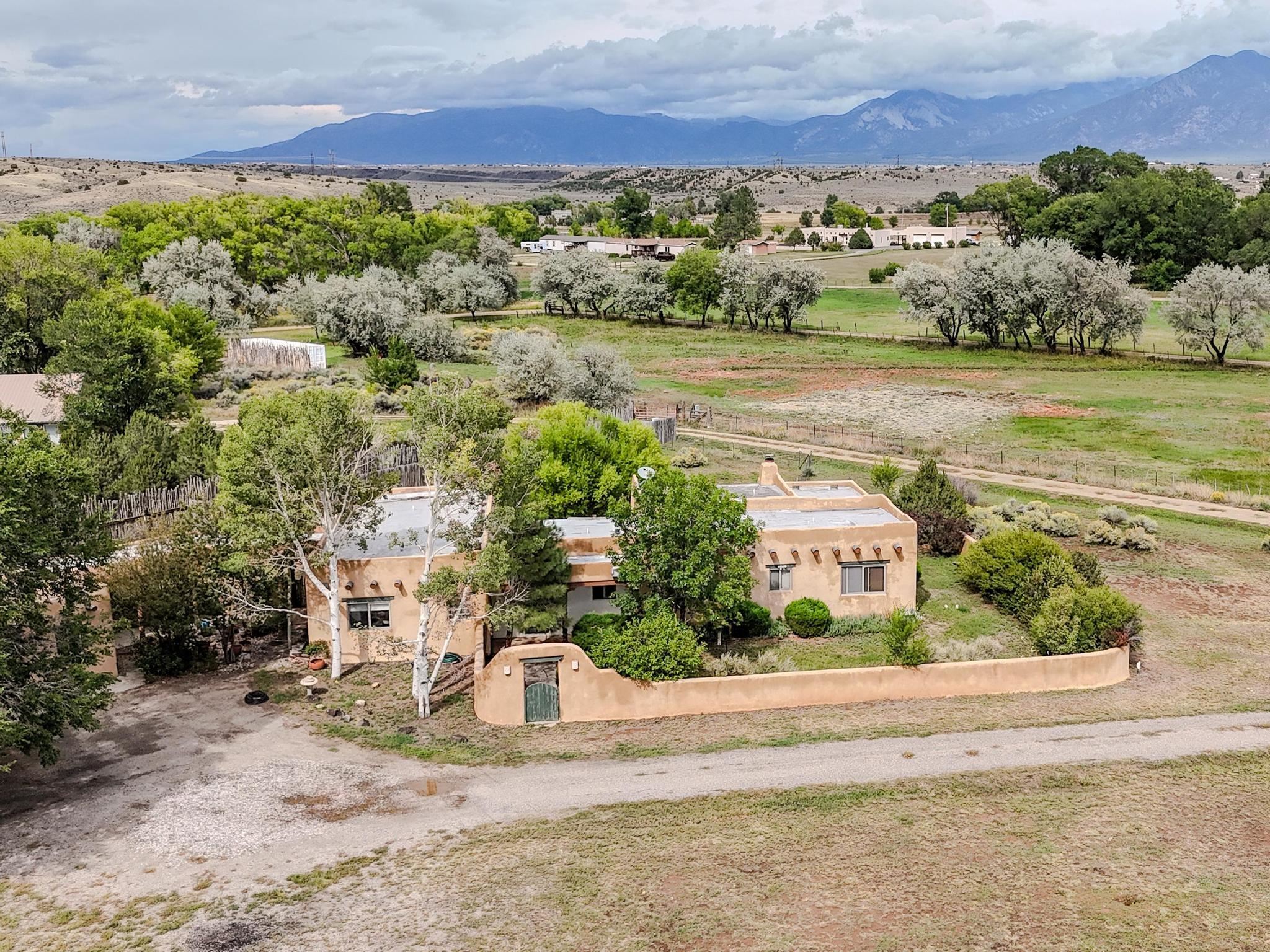 120 Los Cordovas Rd, Taos, New Mexico image 15