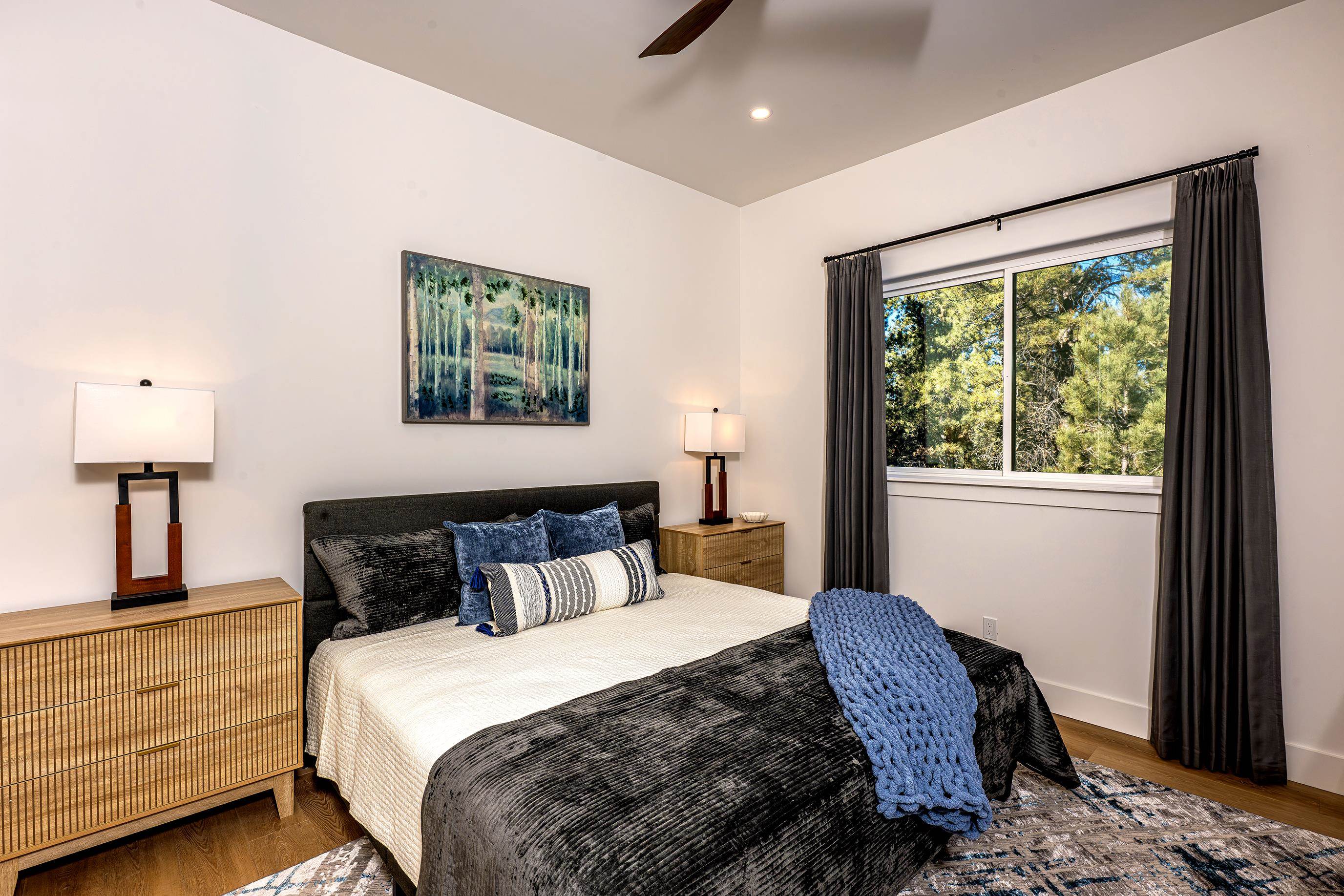 Guest bedroom