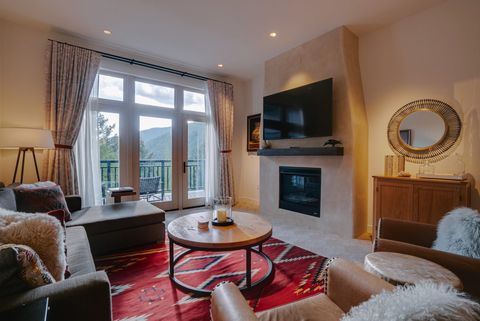 116 Sutton Place Taos Ski Valley NM 87525