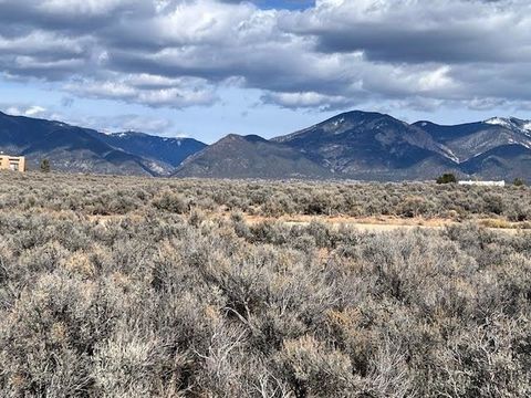 Vacant Land For Sale - 188 Colonias Pointe Road<br/> El Prado, NM 87529