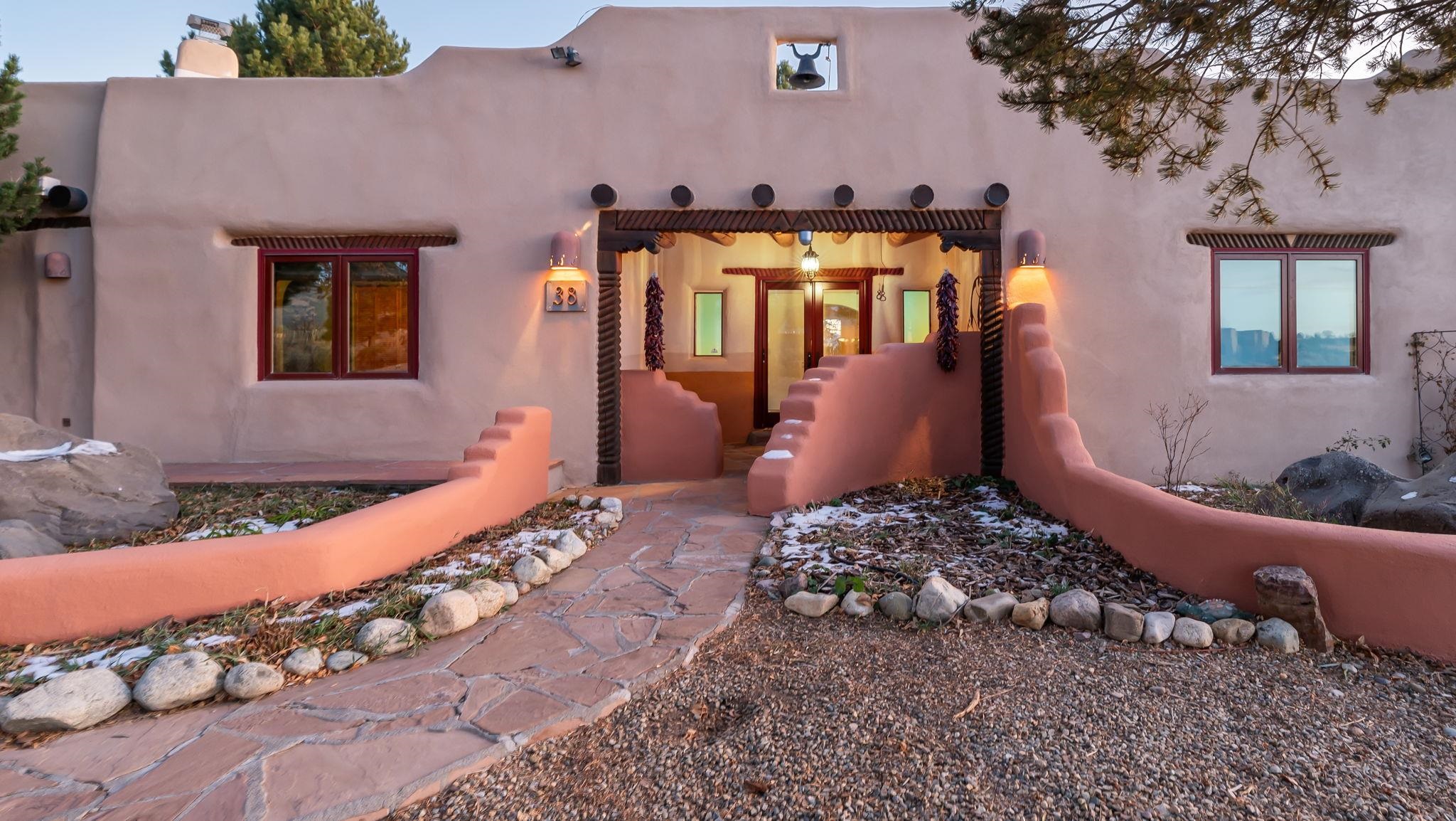 38 Del Norte Road, El Prado, New Mexico image 2