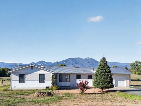 Homes For Sale - 47 State Road 240<br/> Ranchos de Taos, NM 87557