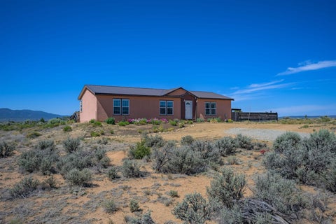 Mobile Home For Sale - 1 Camino Halcon<br/> El Prado, NM 87529