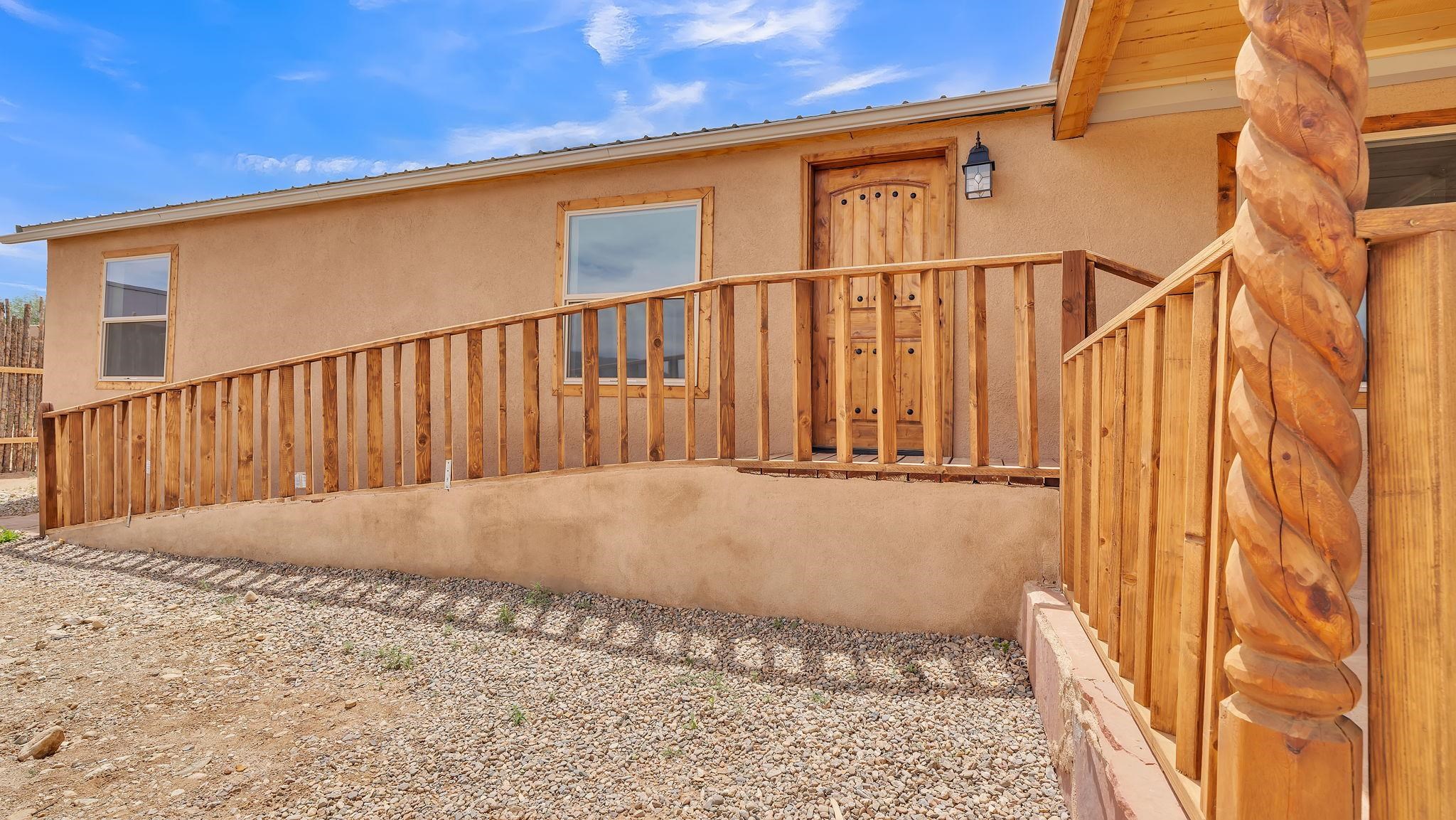 16 Medina Lane, Ranchos de Taos, New Mexico image 3