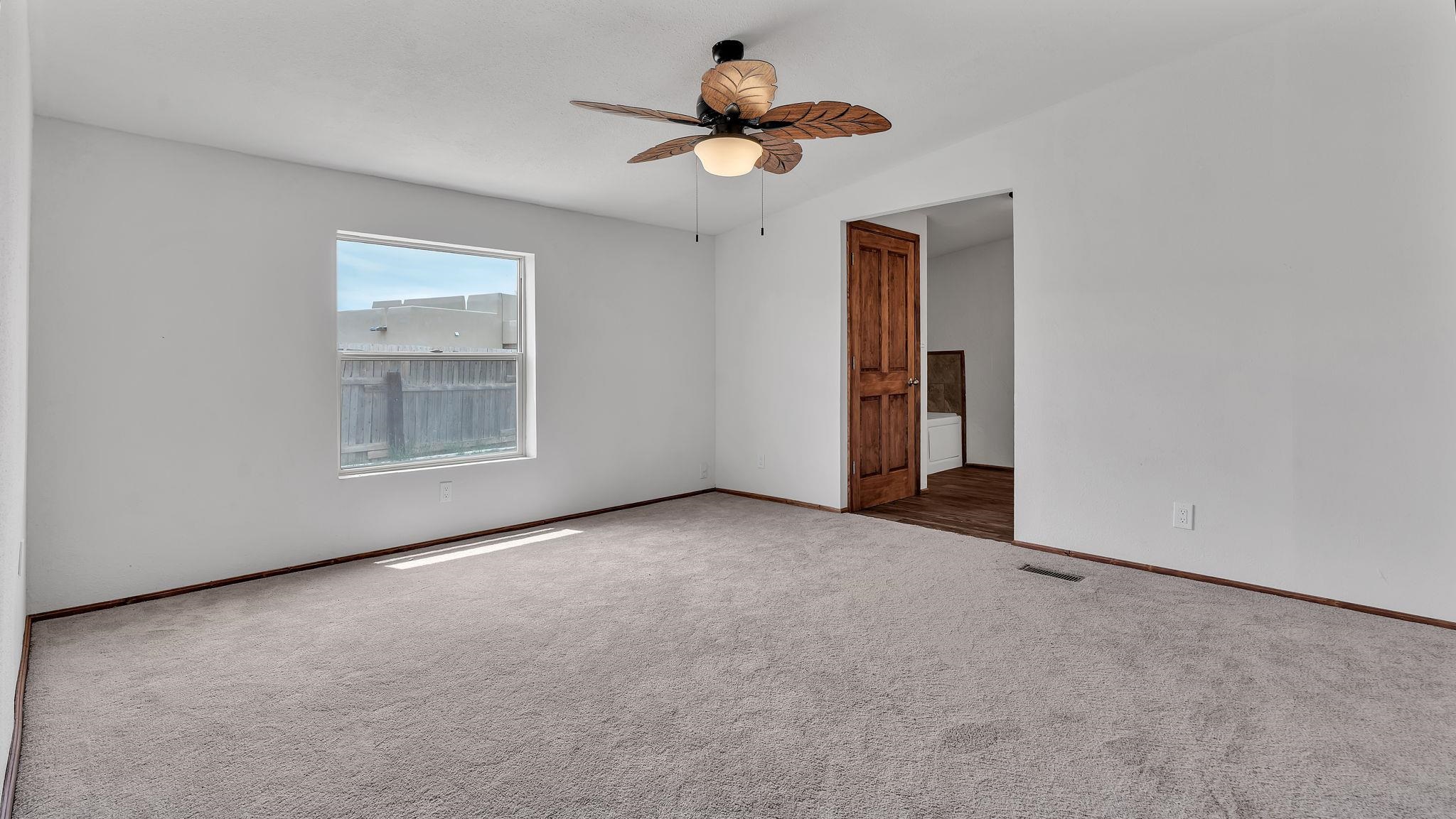 16 Medina Lane, Ranchos de Taos, New Mexico image 18