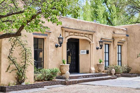405 Cordoba Lane Taos NM 87571