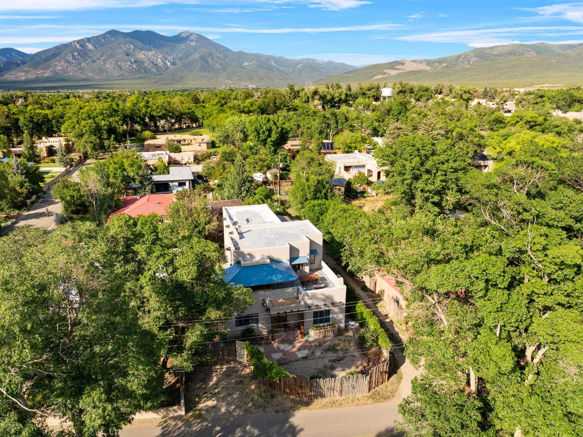 213 Lund Street, Taos, New Mexico image 28