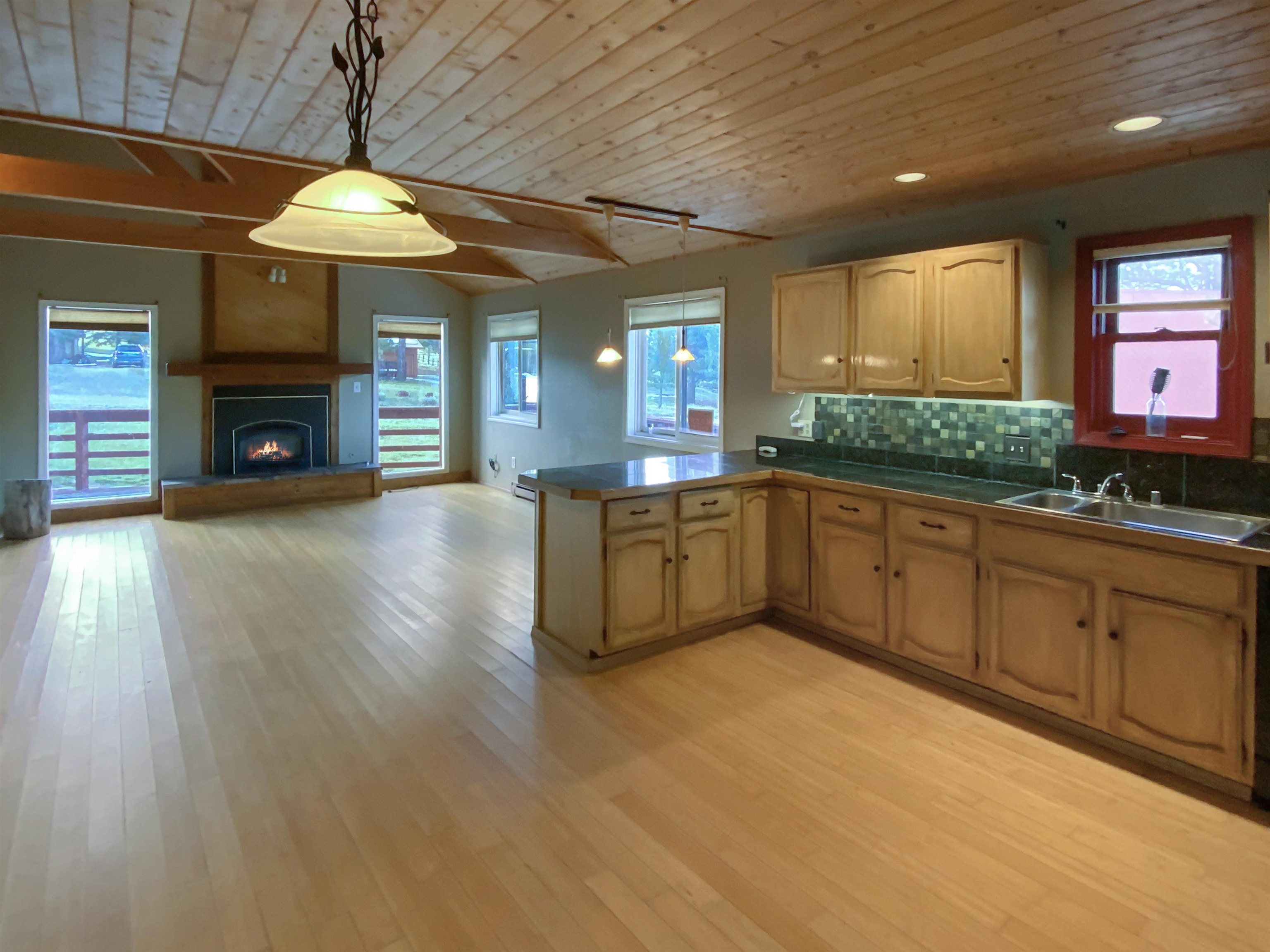 23 Armijo Dr, Angel Fire, New Mexico image 8