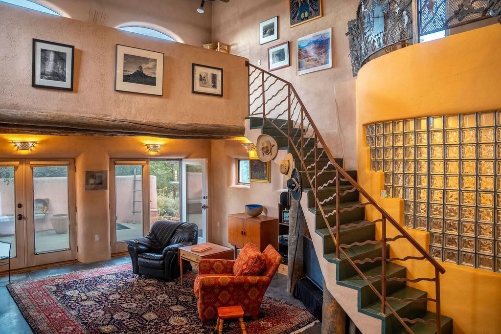 Photo of 18 Cascabel Road, Ranchos de Taos, NM 87557 (MLS # 114300)