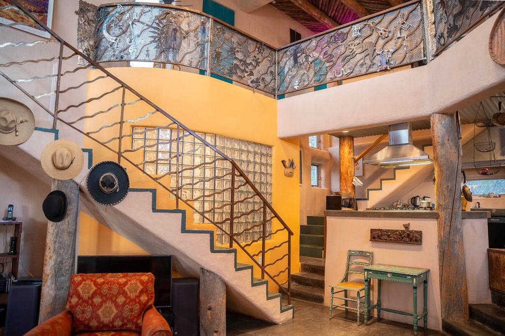 Ranchos De Taos, New Mexico 87557, United States, 2 Bedrooms Bedrooms, ,2 BathroomsBathrooms,Residential,Active,247321