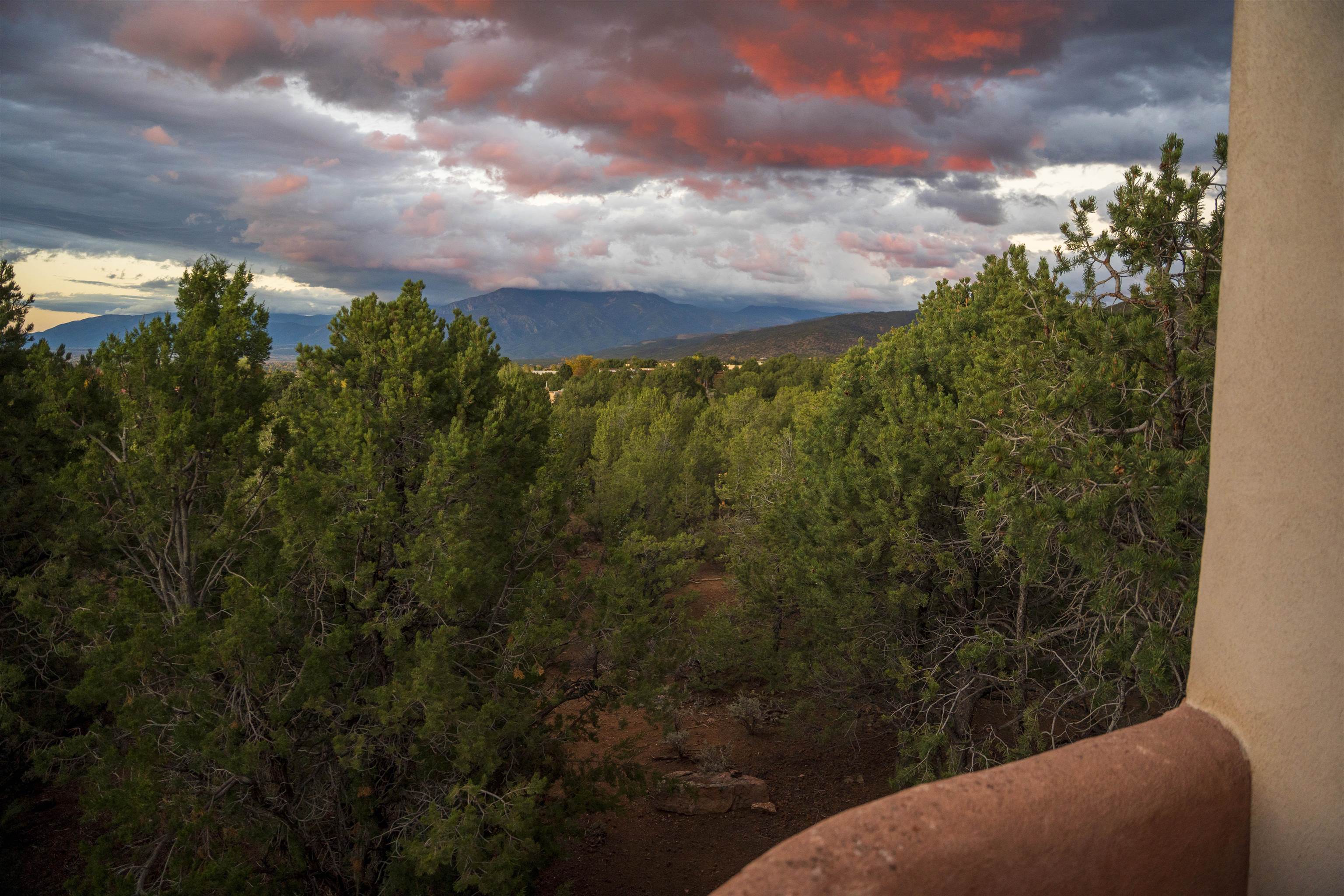 Ranchos De Taos, New Mexico 87557, United States, 2 Bedrooms Bedrooms, ,2 BathroomsBathrooms,Residential,Active,247321