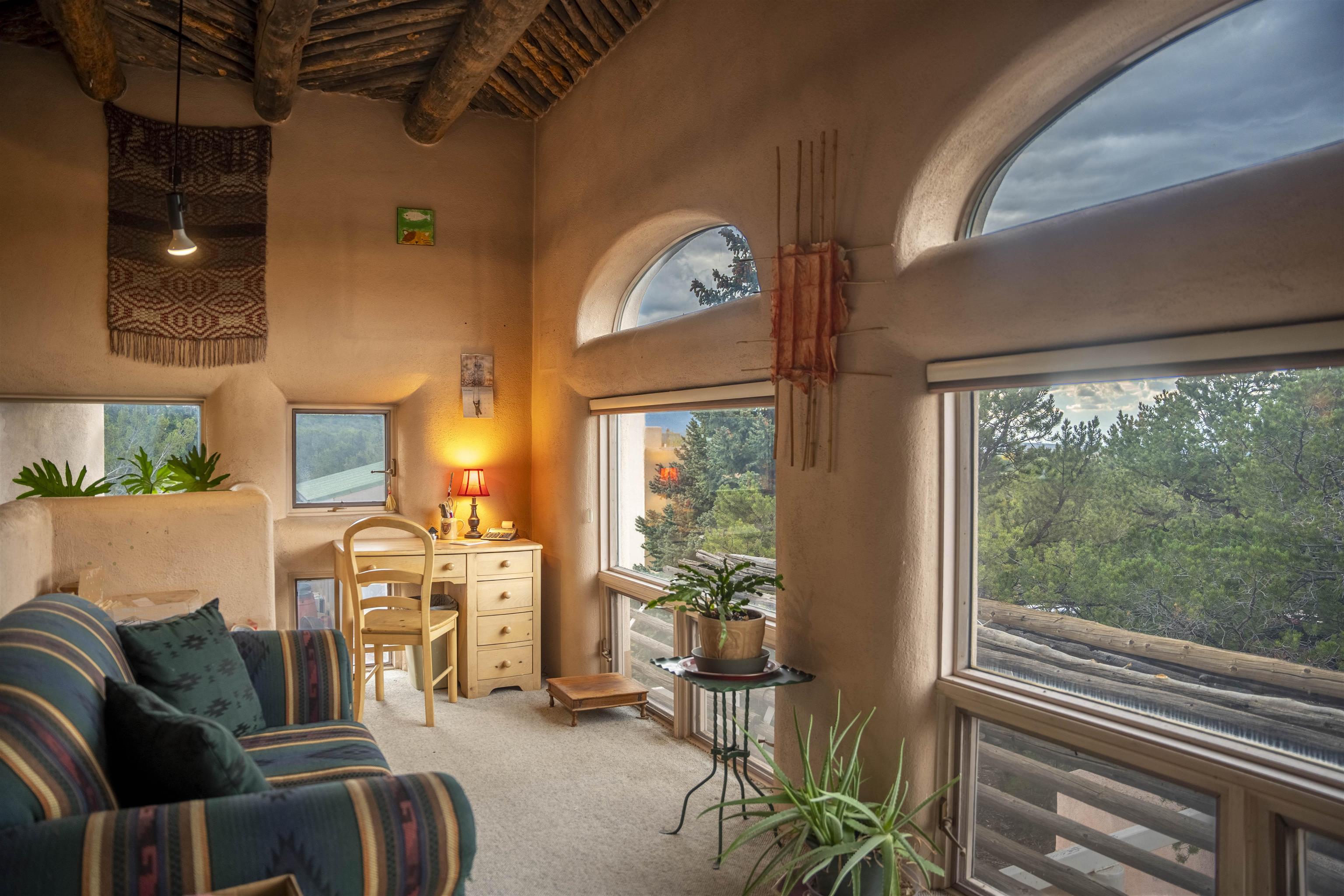 Ranchos De Taos, New Mexico 87557, United States, 2 Bedrooms Bedrooms, ,2 BathroomsBathrooms,Residential,Active,247321