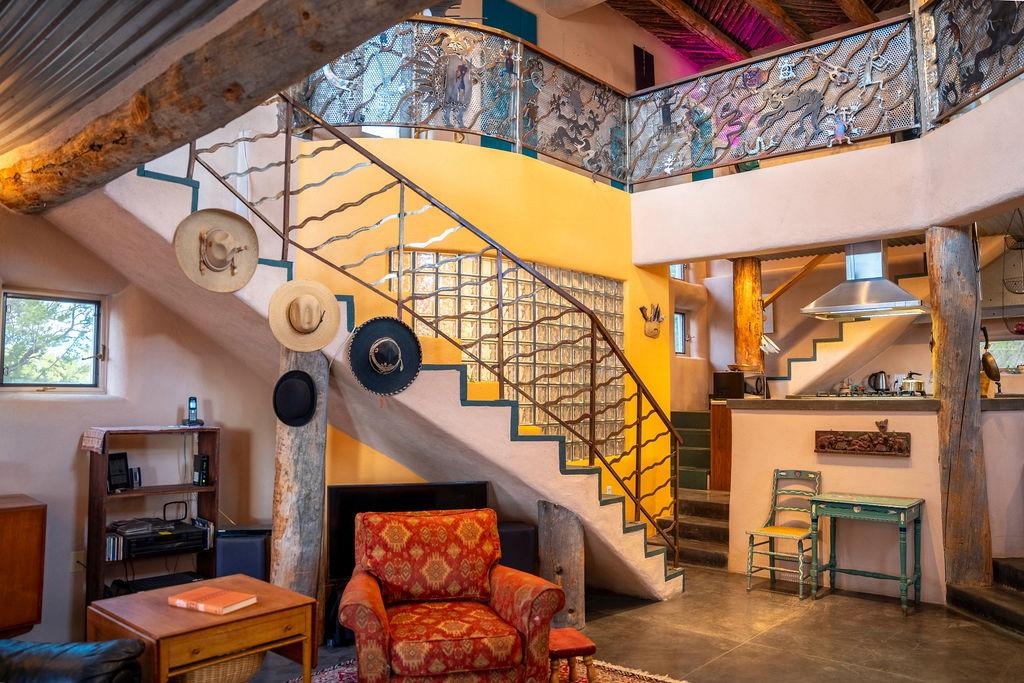 Ranchos De Taos, New Mexico 87557, United States, 2 Bedrooms Bedrooms, ,2 BathroomsBathrooms,Residential,Active,247321