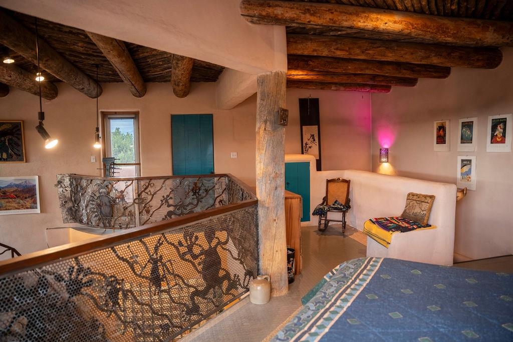 Ranchos De Taos, New Mexico 87557, United States, 2 Bedrooms Bedrooms, ,2 BathroomsBathrooms,Residential,Active,247321