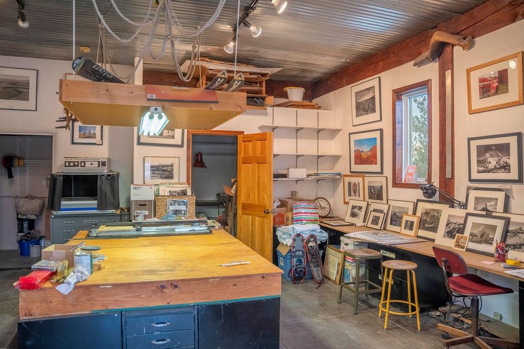 Ranchos De Taos, New Mexico 87557, United States, 2 Bedrooms Bedrooms, ,2 BathroomsBathrooms,Residential,Active,247321