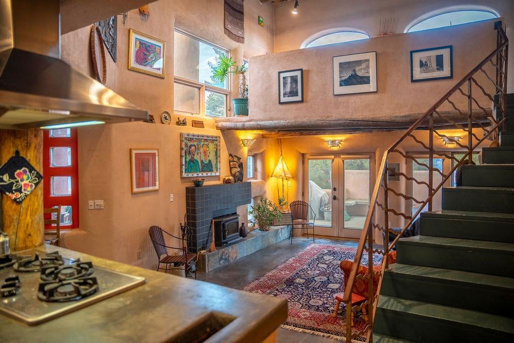 Ranchos De Taos, New Mexico 87557, United States, 2 Bedrooms Bedrooms, ,2 BathroomsBathrooms,Residential,Active,247321