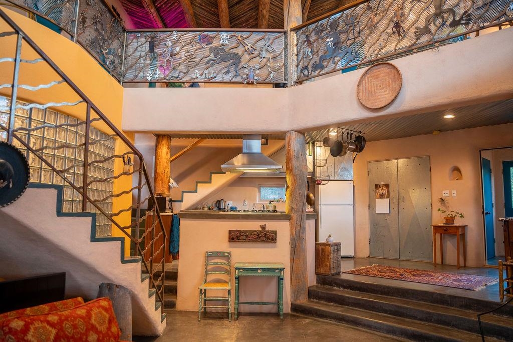 Ranchos De Taos, New Mexico 87557, United States, 2 Bedrooms Bedrooms, ,2 BathroomsBathrooms,Residential,Active,247321