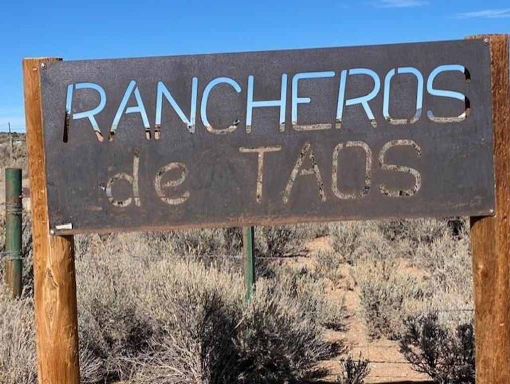 Photo of Lot 518 and 519 Amarillo Rd, Tres Piedras, NM 87577 (MLS # 114610)