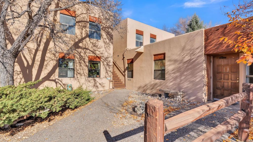 Photo of 88 Comanche Road #180U, El Prado, NM 87529 (MLS # 114245)