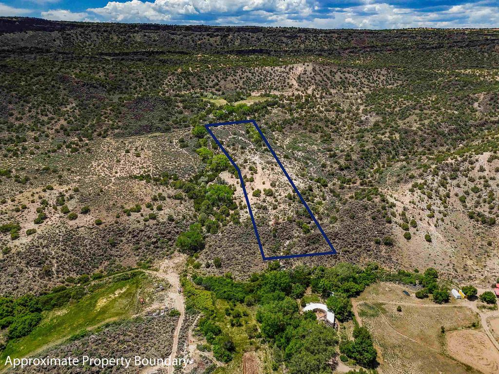 Photo of 24 Aguas Caliente Road, Pilar, NM 87531 (MLS # 113687)