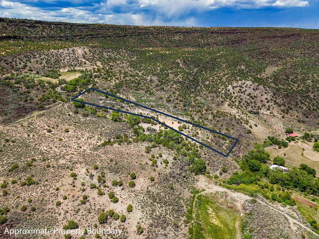 Photo of 24 Aguas Caliente Road, Pilar, NM 87531 (MLS # 113687)