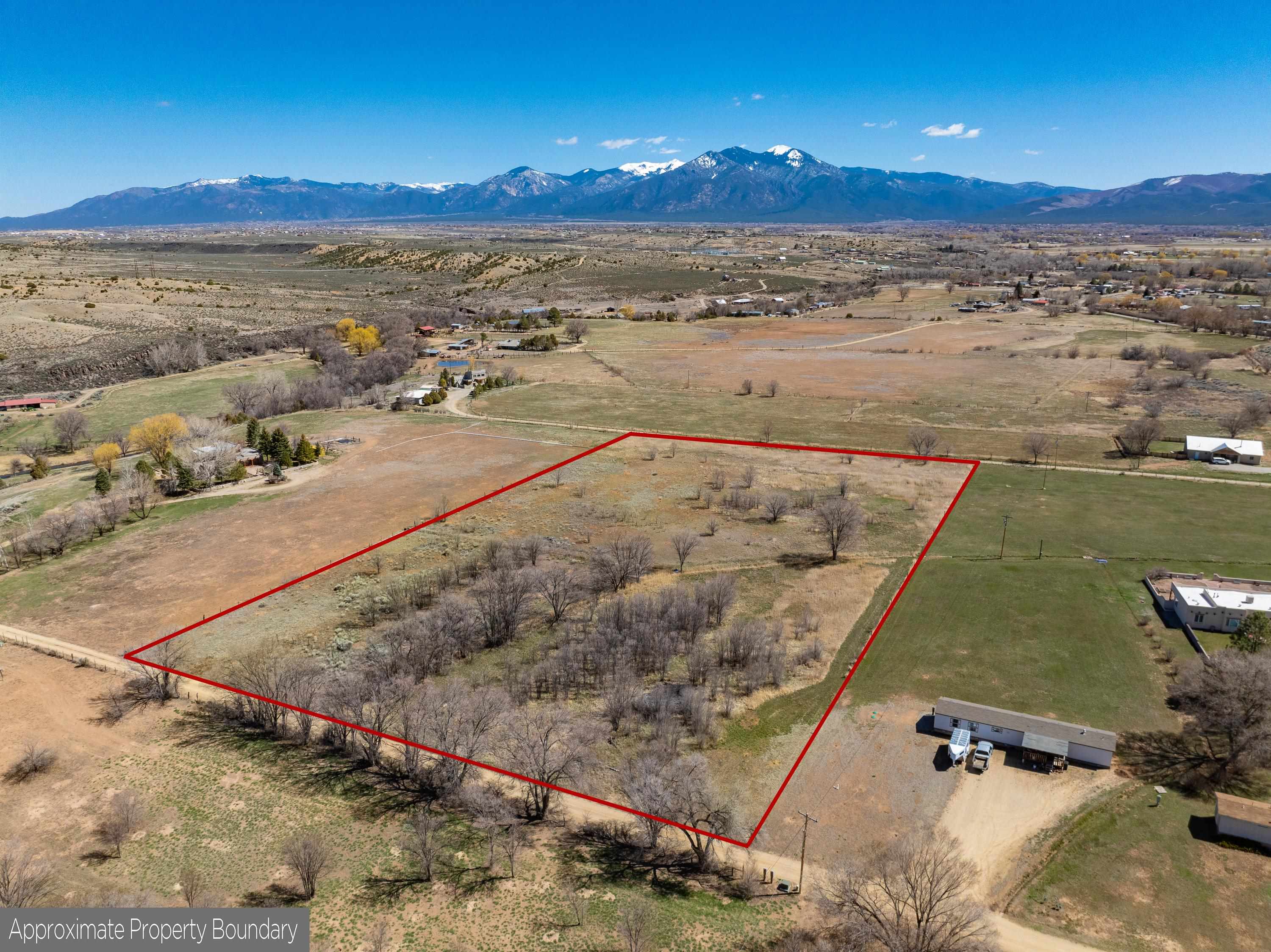 Ranchos De Taos, New Mexico 87557, United States, ,Land,Active,117661