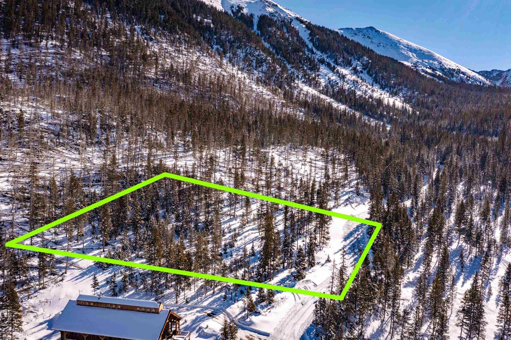 Photo of 10 Blue Jay Ridge, Taos Ski Valley, NM 87525 (MLS # 114512)