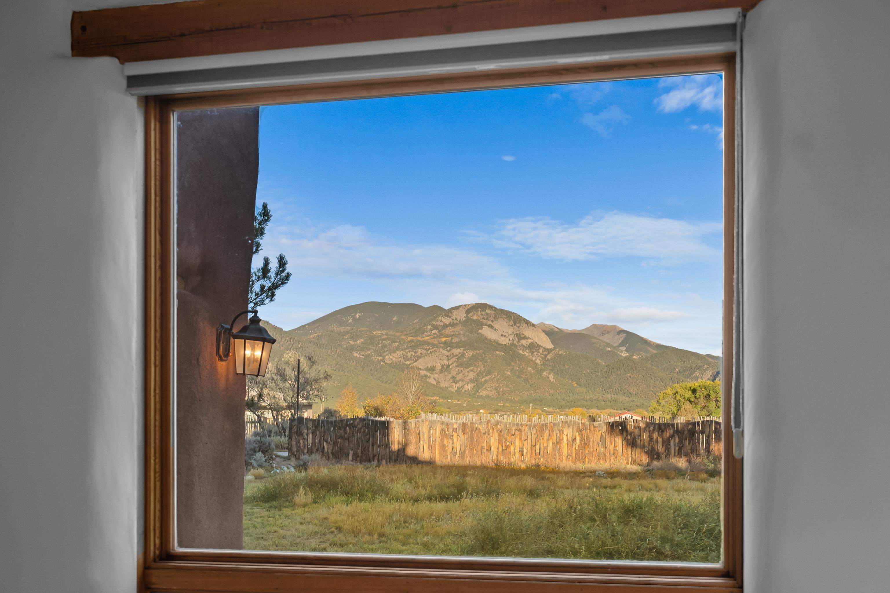 Arroyo Seco, New Mexico 87514, United States, 3 Bedrooms Bedrooms, ,3 BathroomsBathrooms,Residential,Active,240342