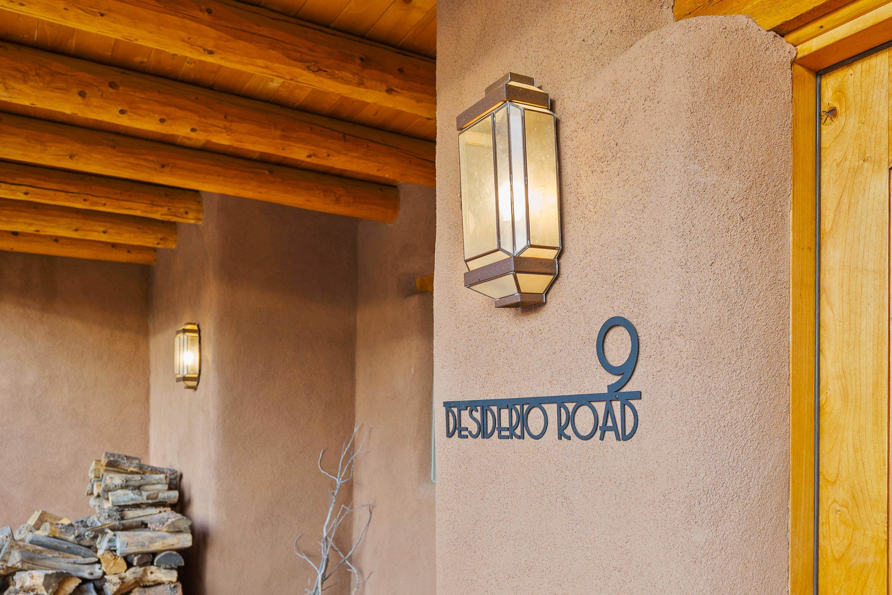 Arroyo Seco, New Mexico 87514, United States, 3 Bedrooms Bedrooms, ,3 BathroomsBathrooms,Residential,Active,240342