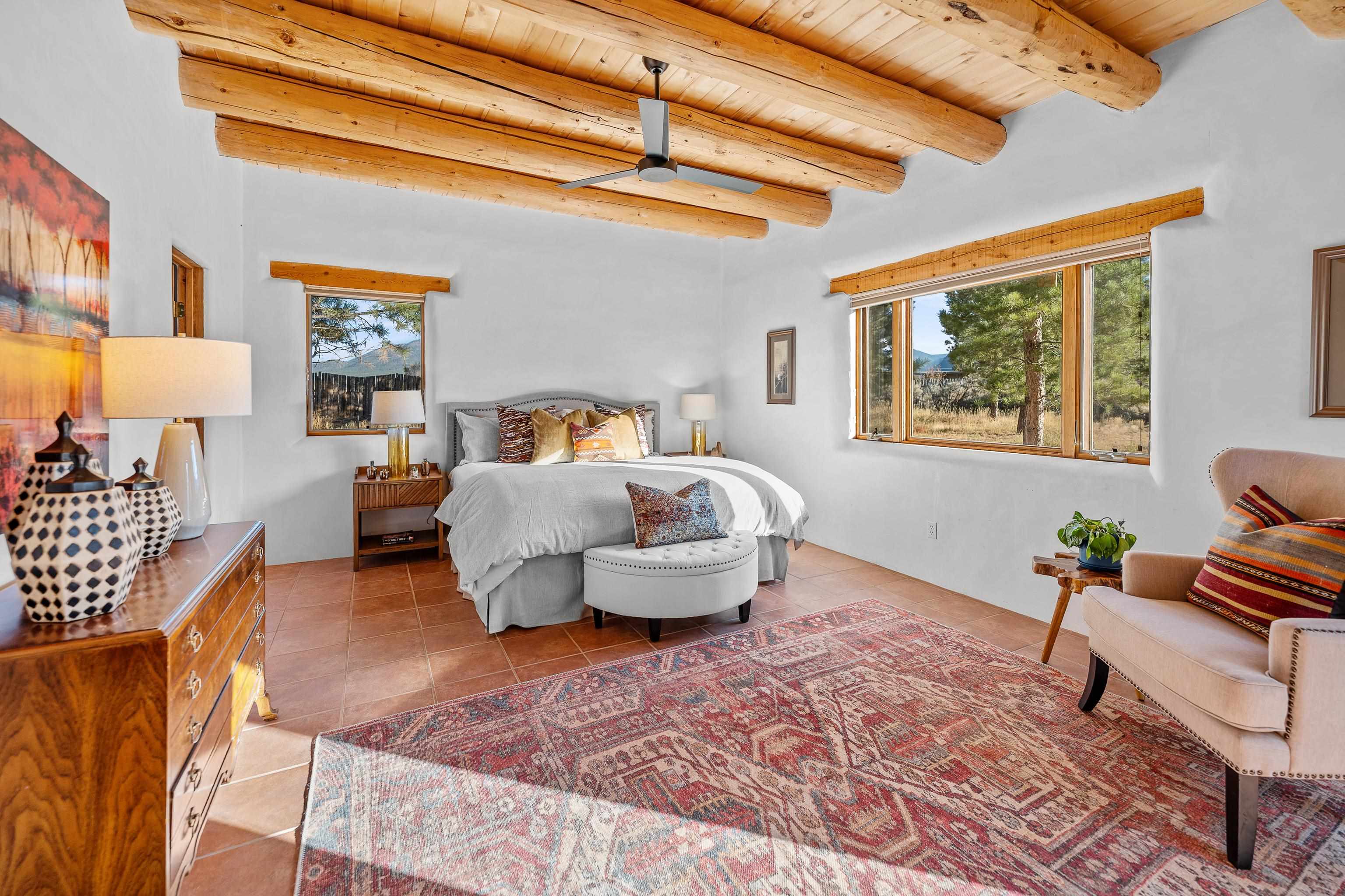 Arroyo Seco, New Mexico 87514, United States, 3 Bedrooms Bedrooms, ,3 BathroomsBathrooms,Residential,Active,240342