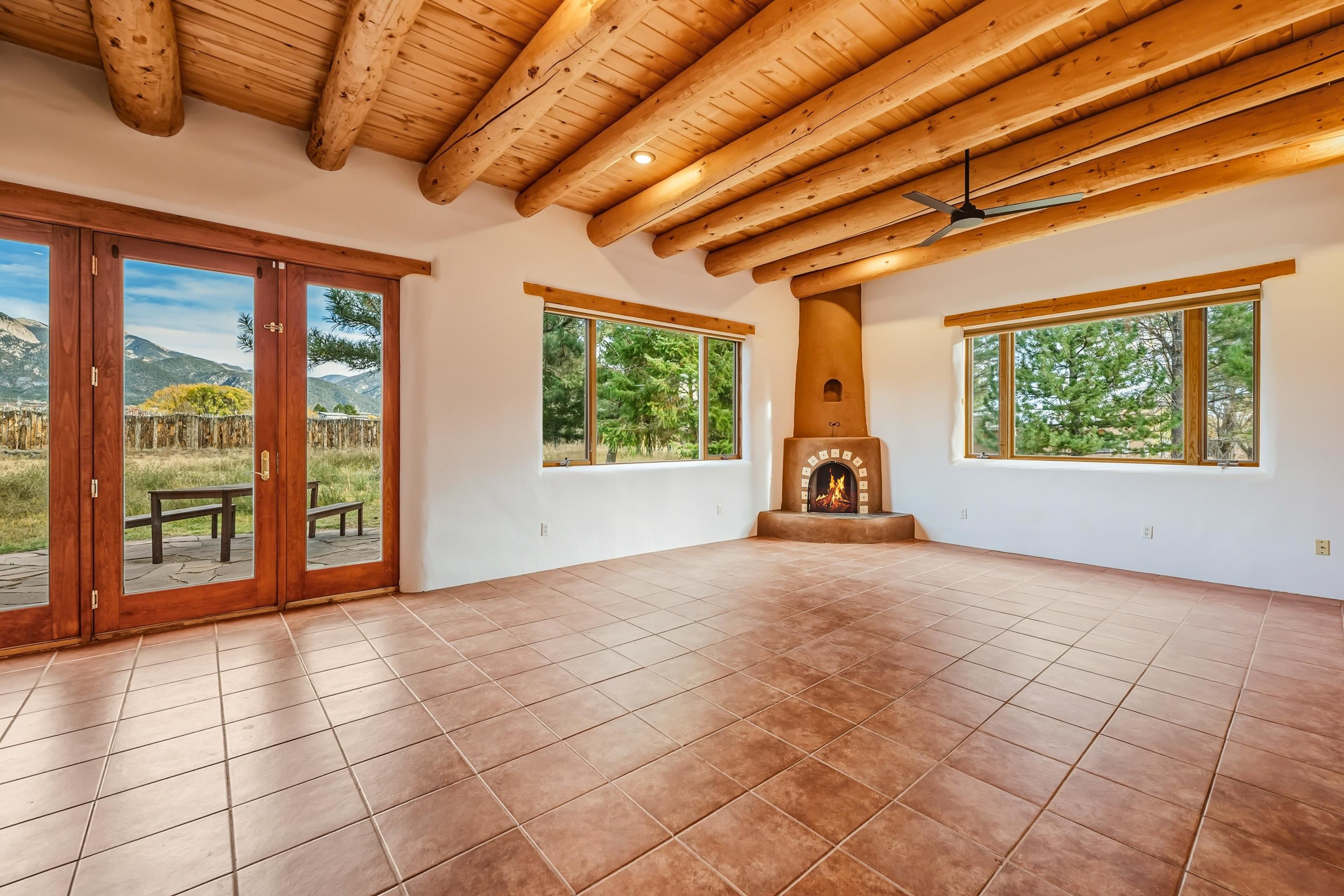 Arroyo Seco, New Mexico 87514, United States, 3 Bedrooms Bedrooms, ,3 BathroomsBathrooms,Residential,Active,240342