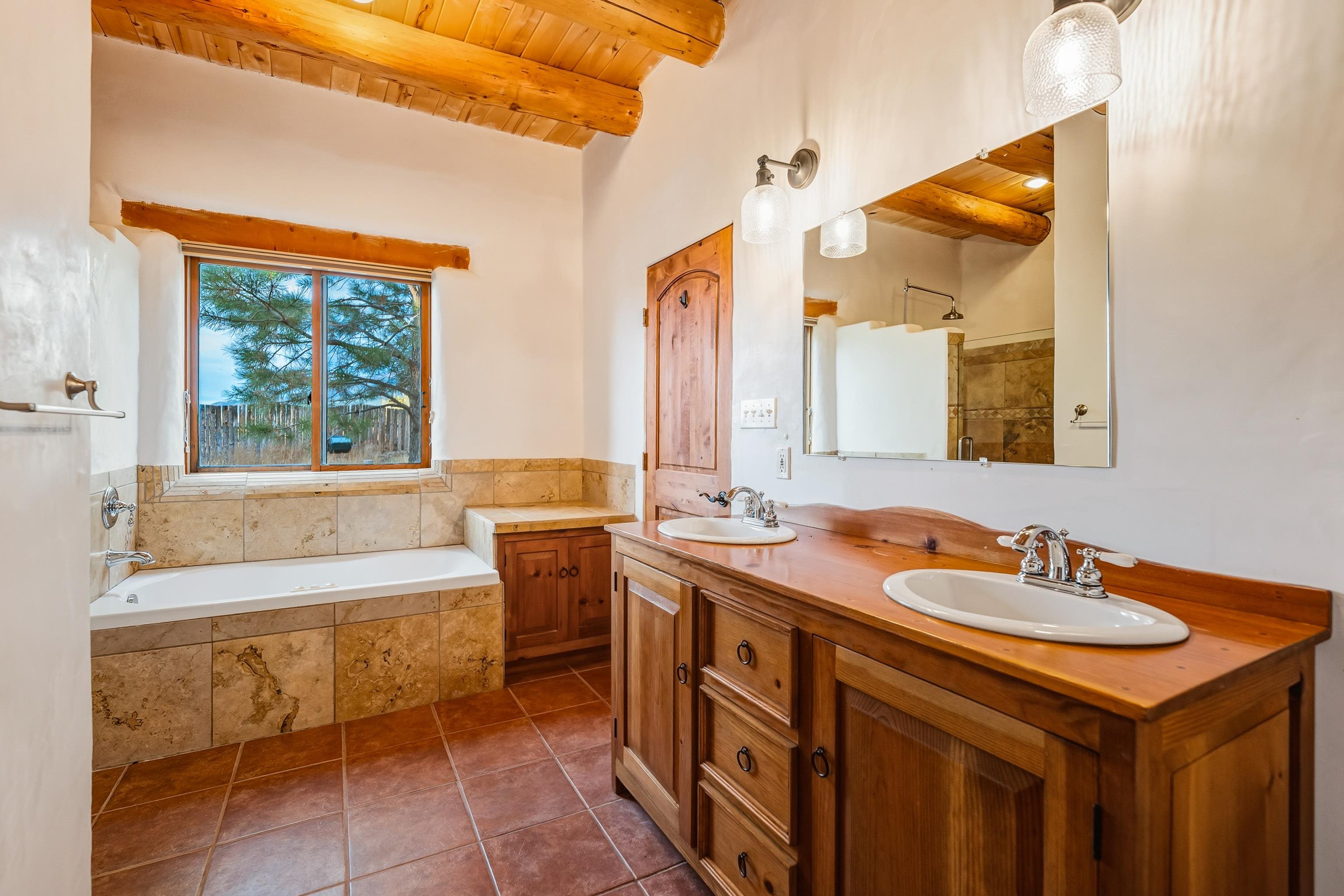 Arroyo Seco, New Mexico 87514, United States, 3 Bedrooms Bedrooms, ,3 BathroomsBathrooms,Residential,Active,240342