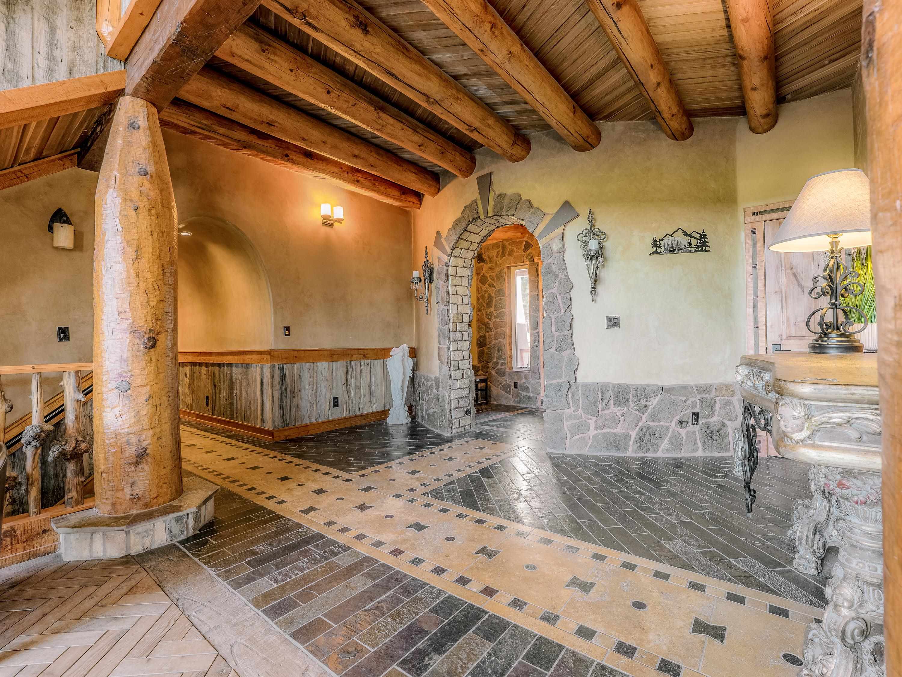 Angel Fire, New Mexico 87710, United States, 5 Bedrooms Bedrooms, ,6 BathroomsBathrooms,Residential,Active,256418