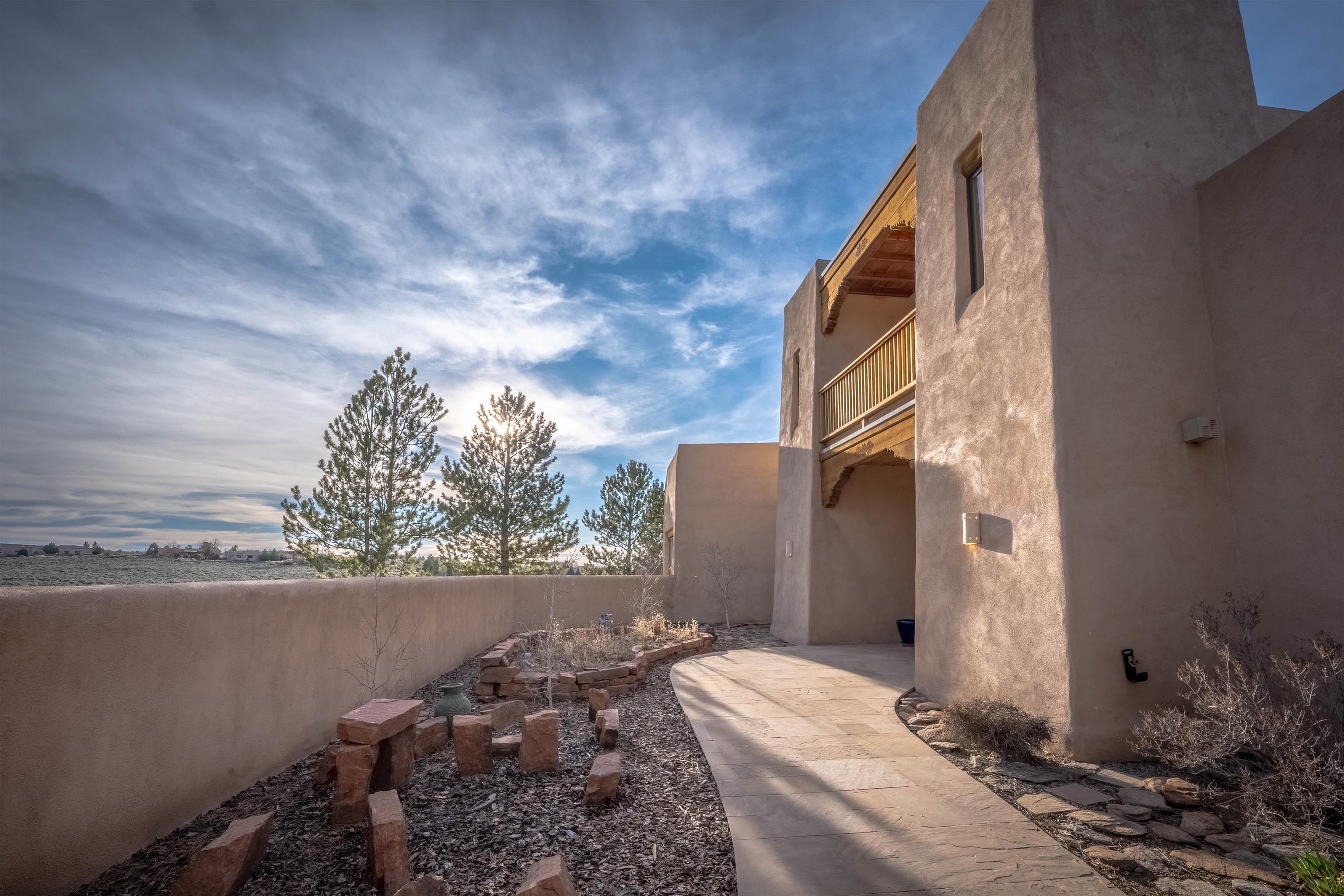 10 Los Cordovas Drive, Taos, New Mexico image 4