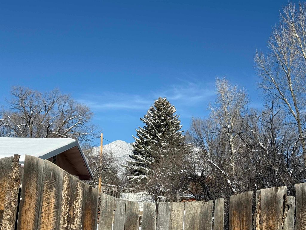 Photo of 905 Millicent Rogers Rd, El Prado, NM 87529 (MLS # 114469)