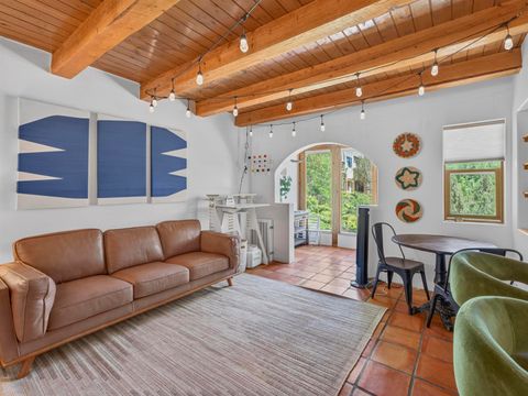 Condo For Sale - 114 Las Cruces Rd #F<br/> Taos, NM 87571