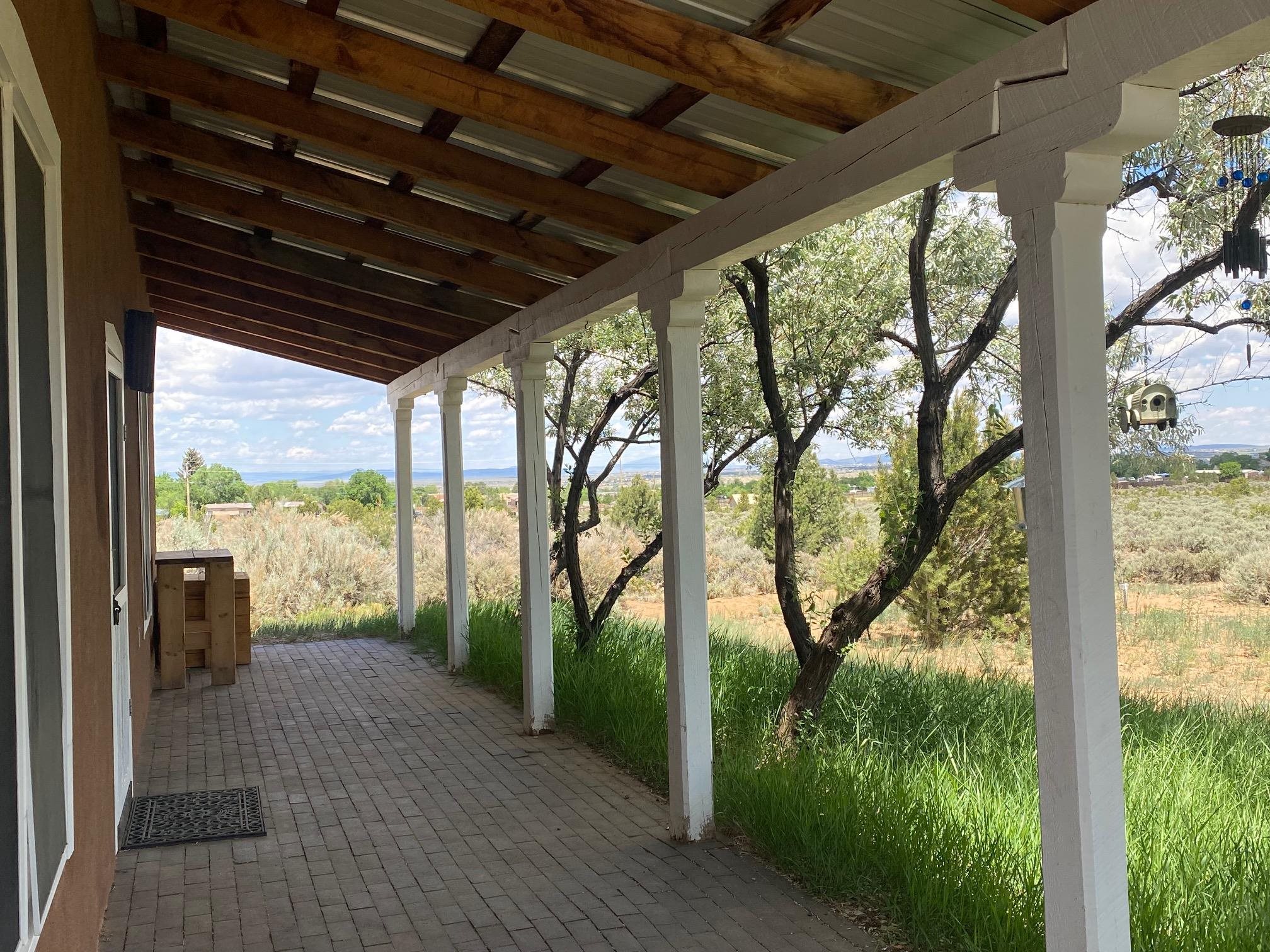 1227 Estrella Rd, Taos, New Mexico image 3