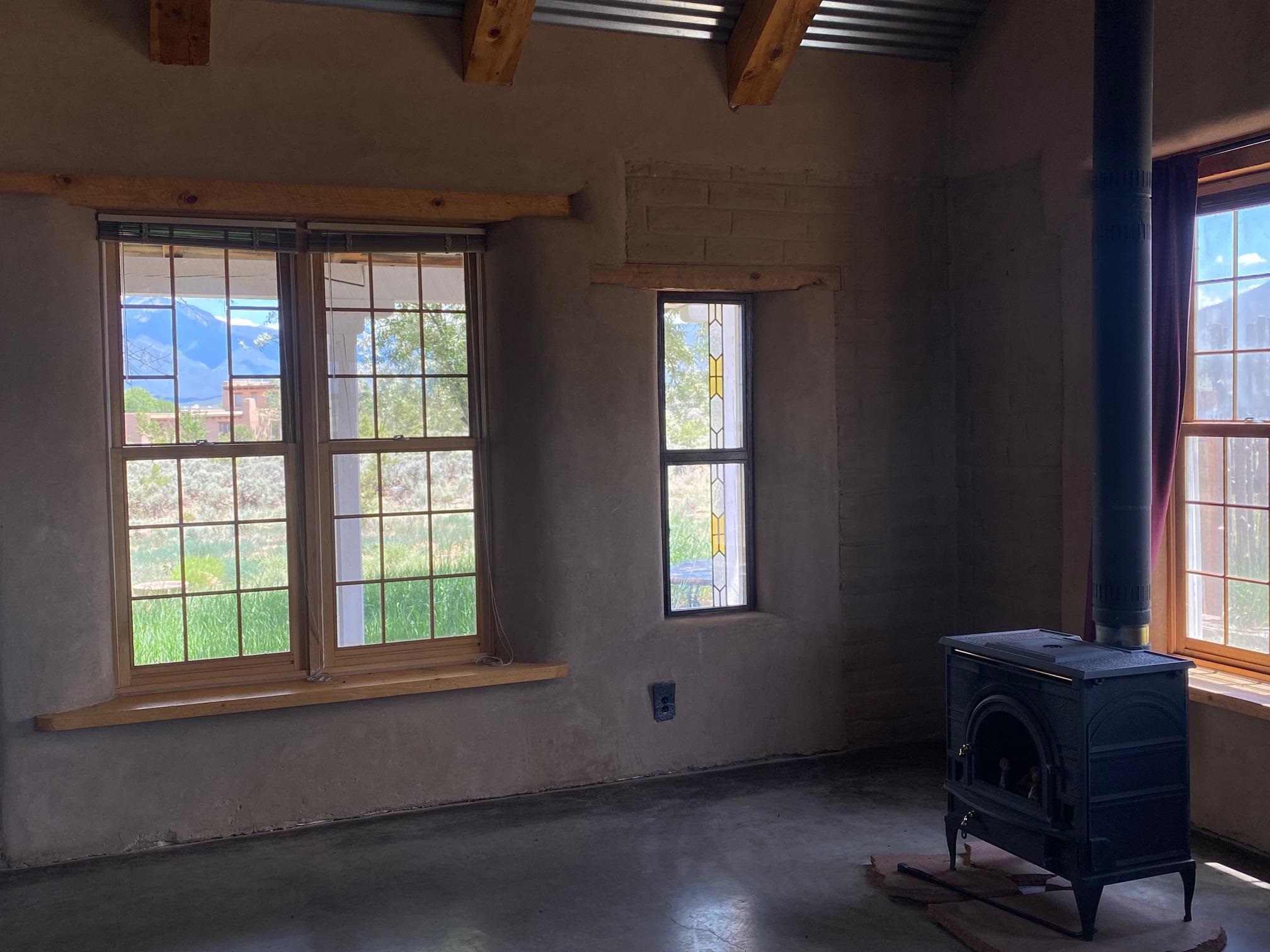 1227 Estrella Rd, Taos, New Mexico image 6