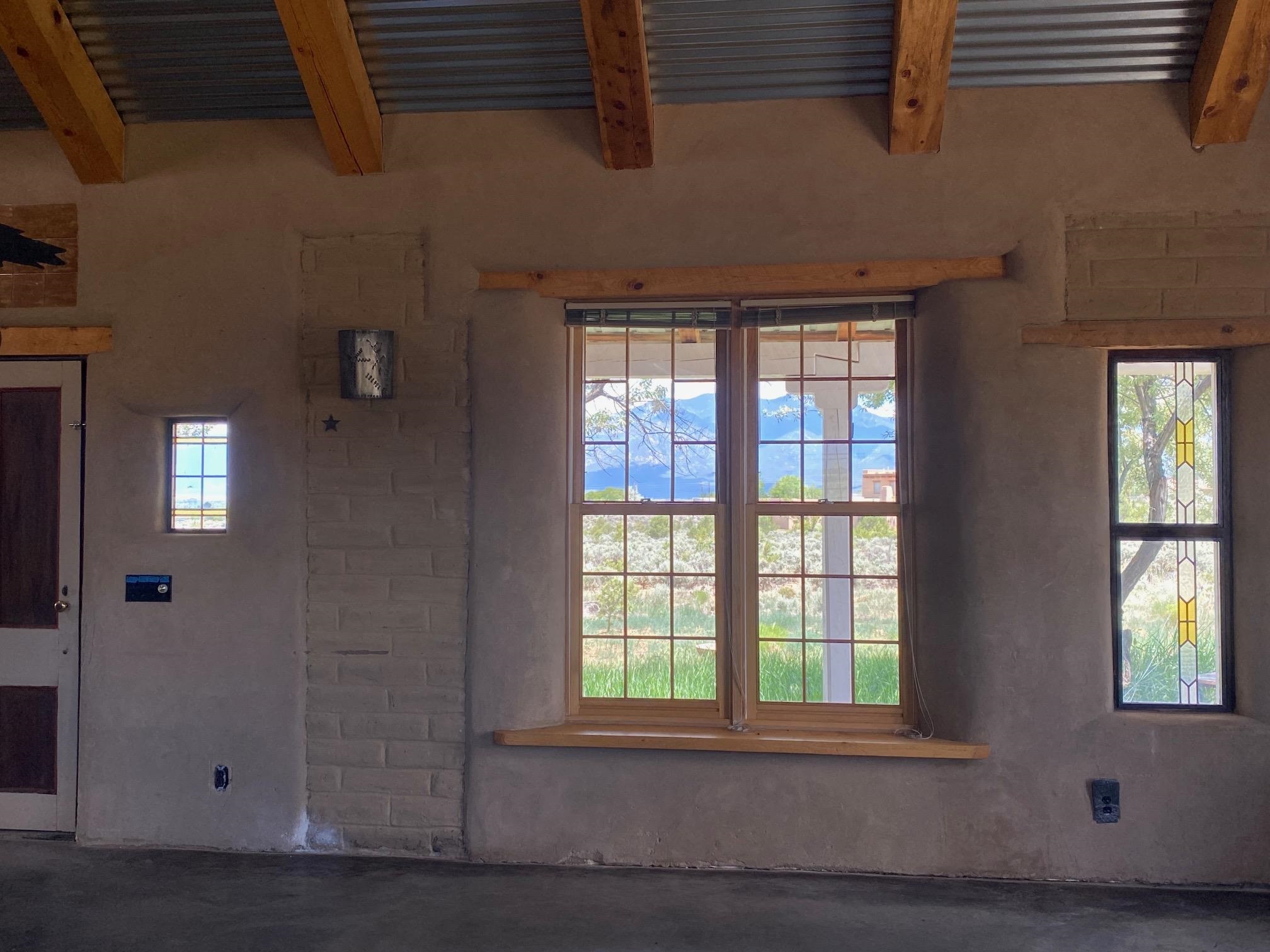1227 Estrella Rd, Taos, New Mexico image 5