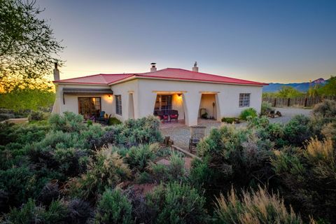 Photo of 302 Saavedra St, Taos, NM 87571 (MLS # 113790)