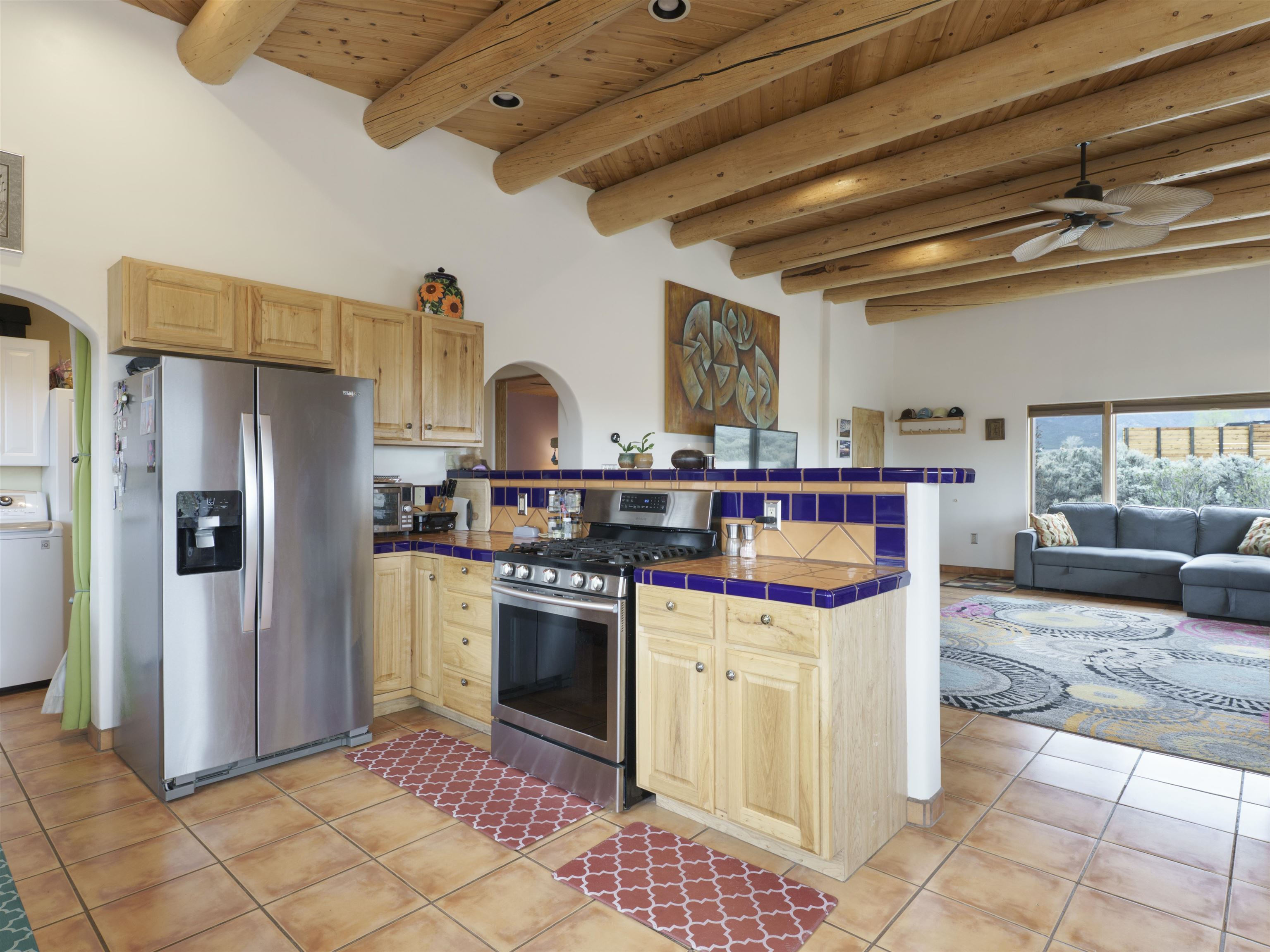 70 Camino De Los Arroyos, Ranchos de Taos, New Mexico image 9