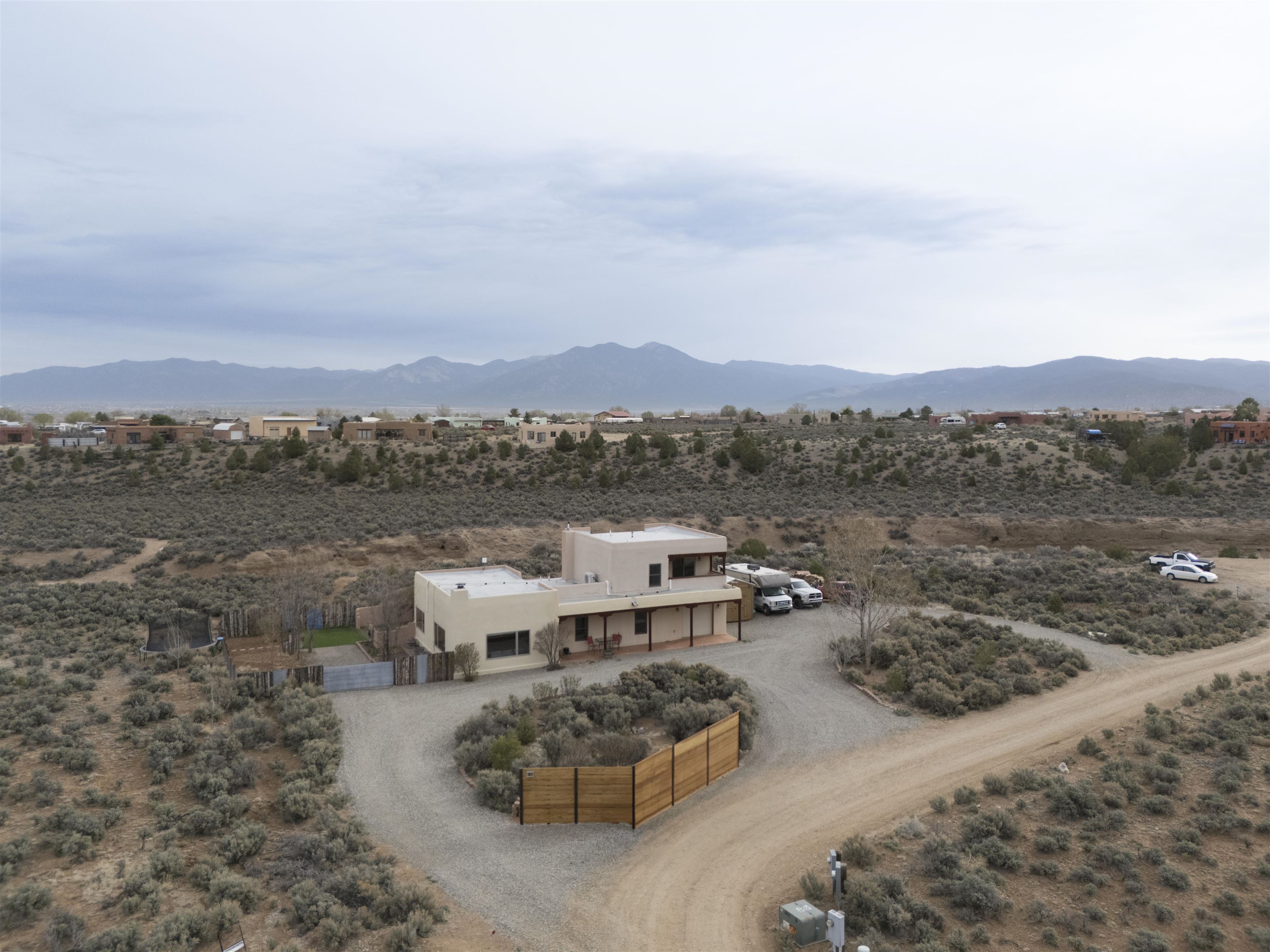 70 Camino De Los Arroyos, Ranchos de Taos, New Mexico image 44