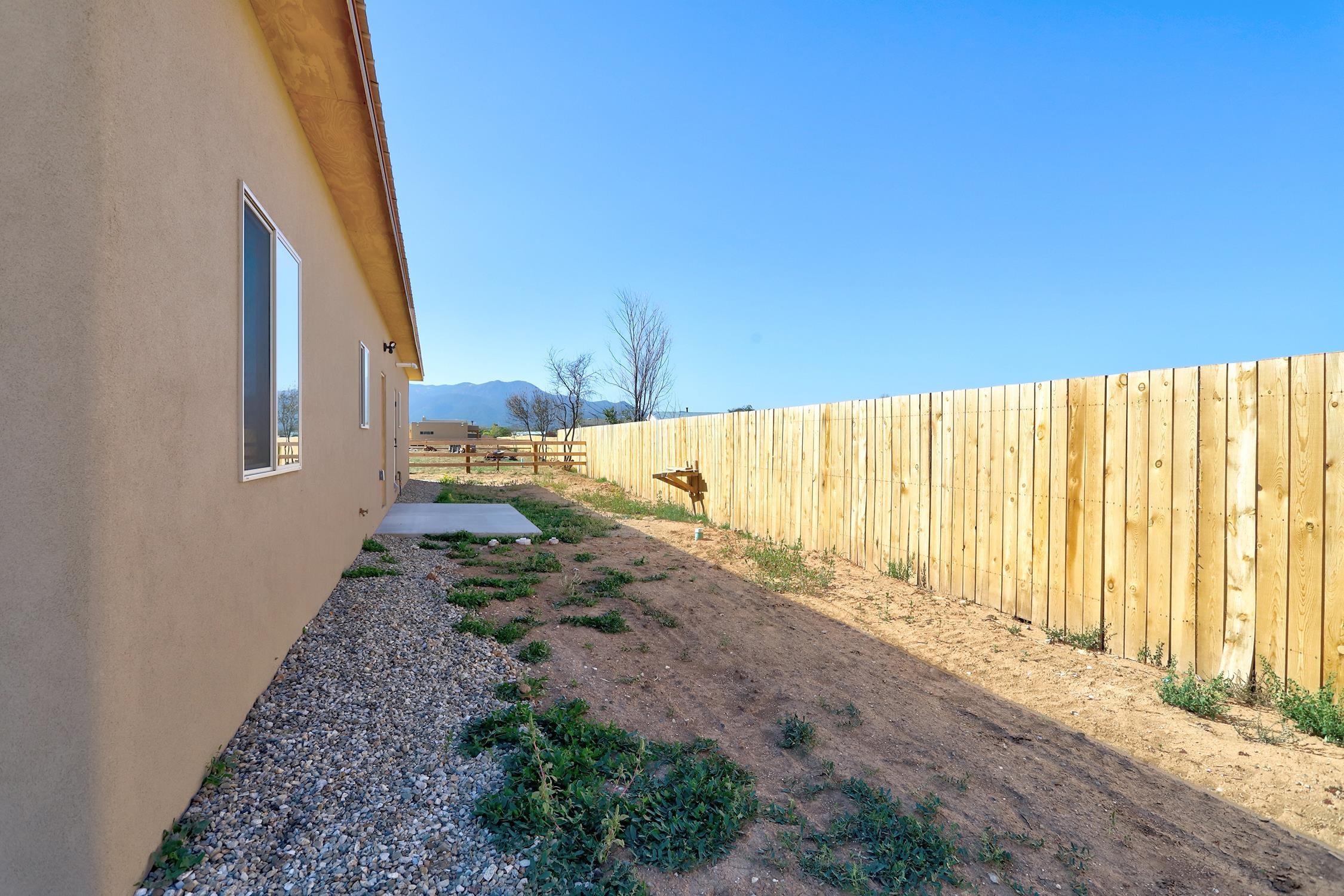 14 Straight Cat Trail, Ranchos de Taos, New Mexico image 27