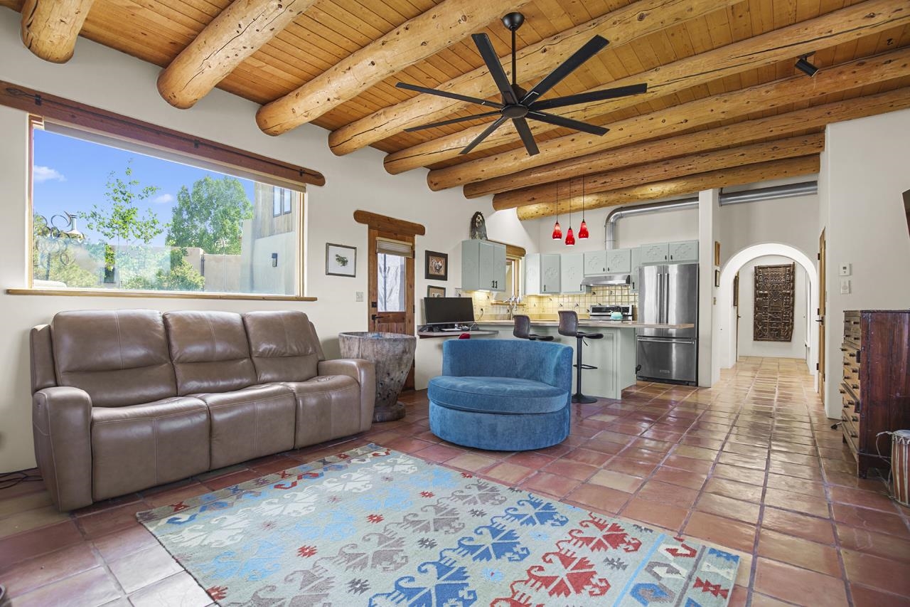 320 Trapper Rd, Taos, New Mexico image 5