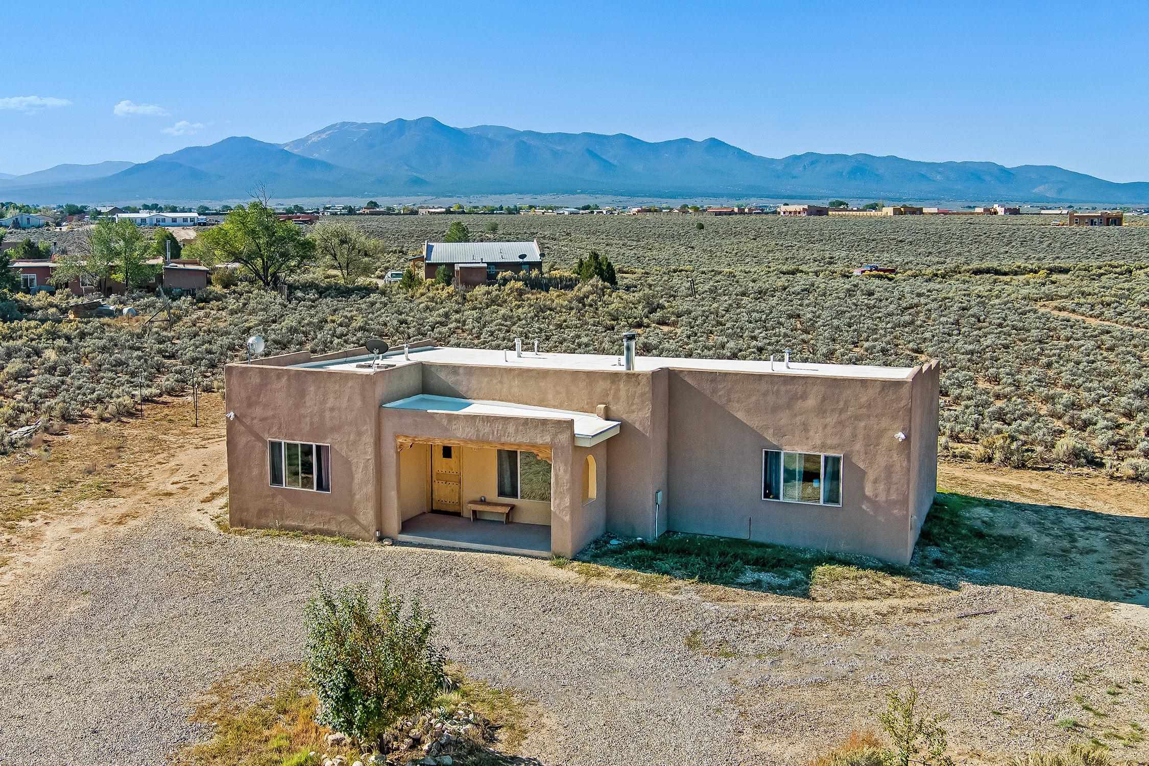 11 Calle De Isiah, Ranchos de Taos, New Mexico image 17