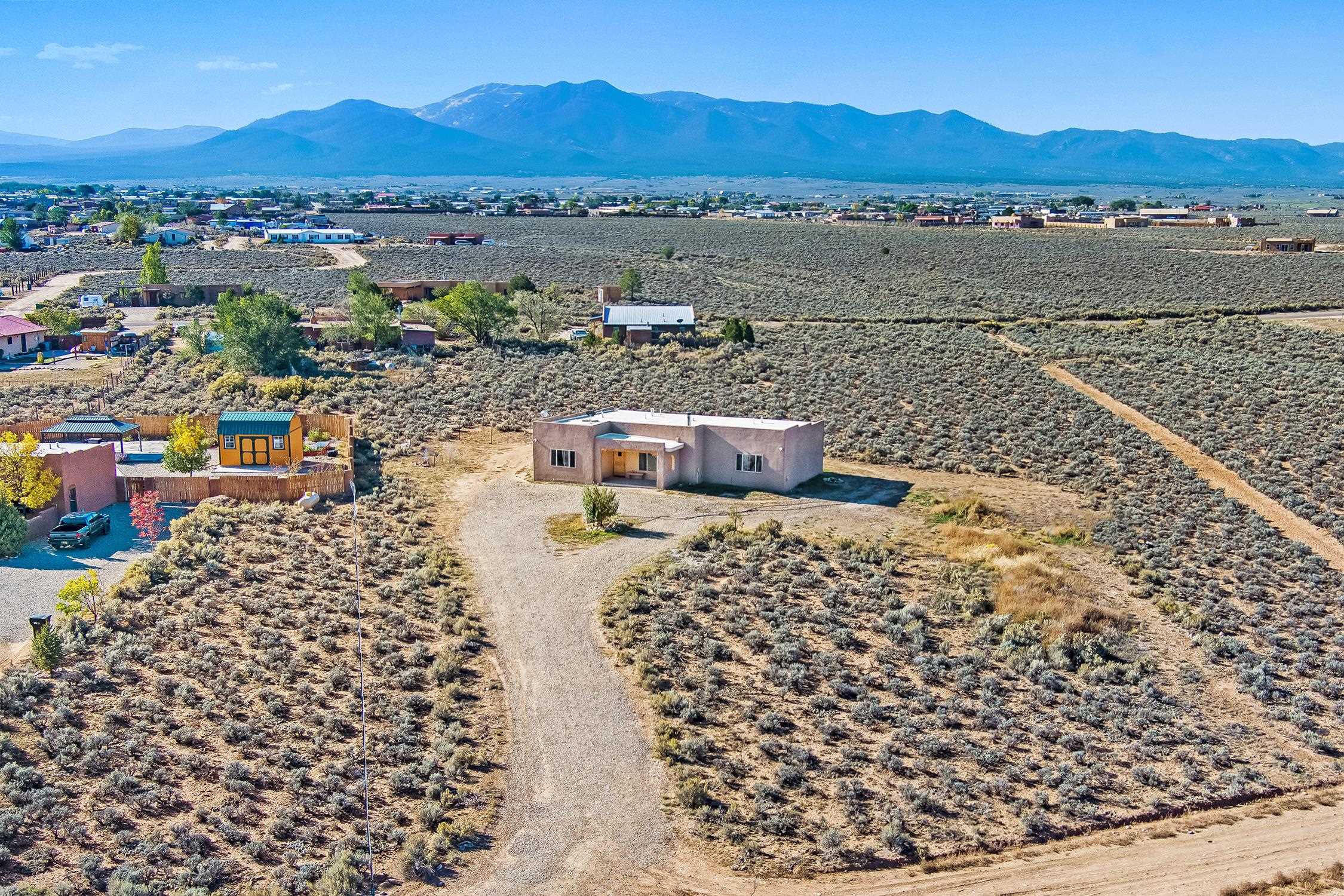 11 Calle De Isiah, Ranchos de Taos, New Mexico image 16