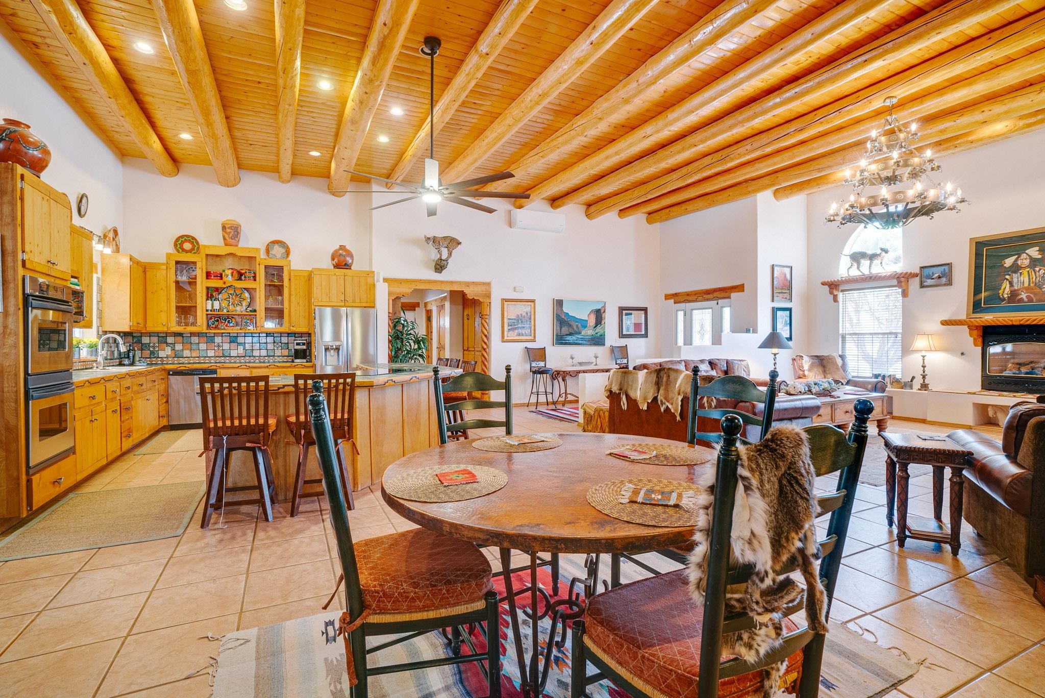 343 Sierra Vista Lane, Taos, New Mexico image 22